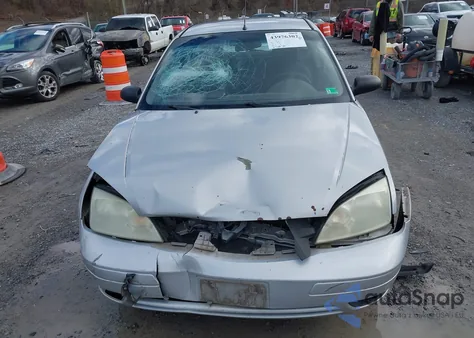 2005 Ford Focus Zx3 из США, поврежденный, VIN 3FAFP31N45R157285